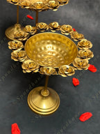 Standing Rose Metal Urli