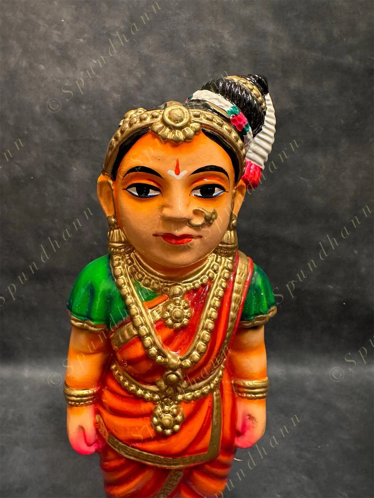 Vivaham Standing Pair