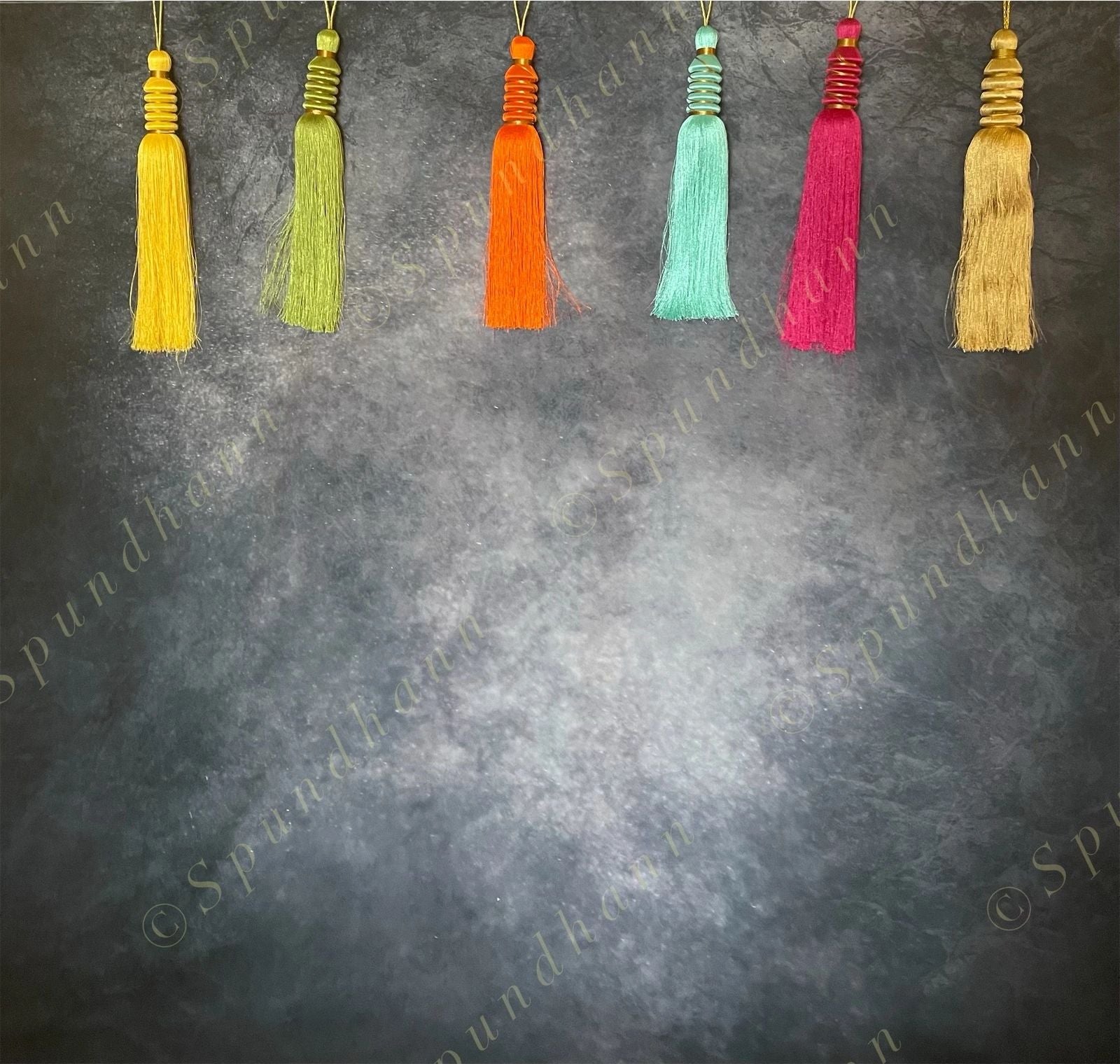 Small Silk Tassel