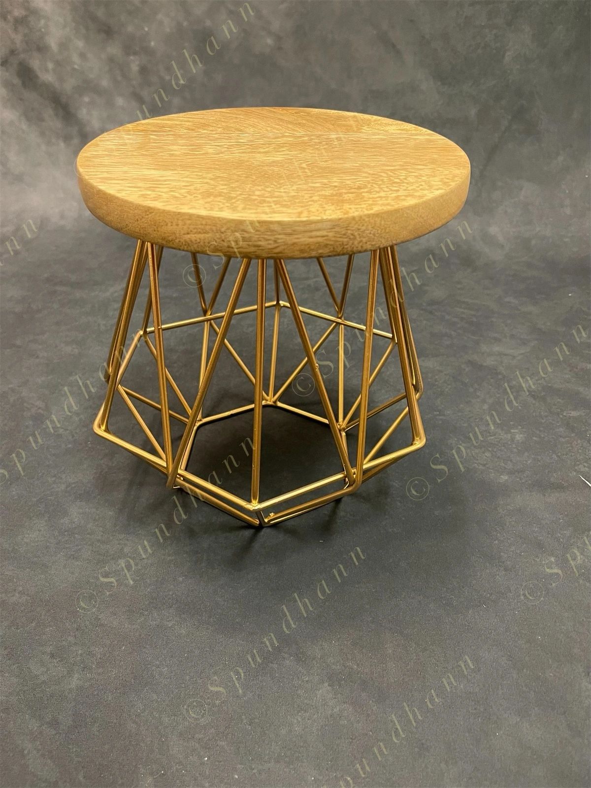 Designer Urli Stand