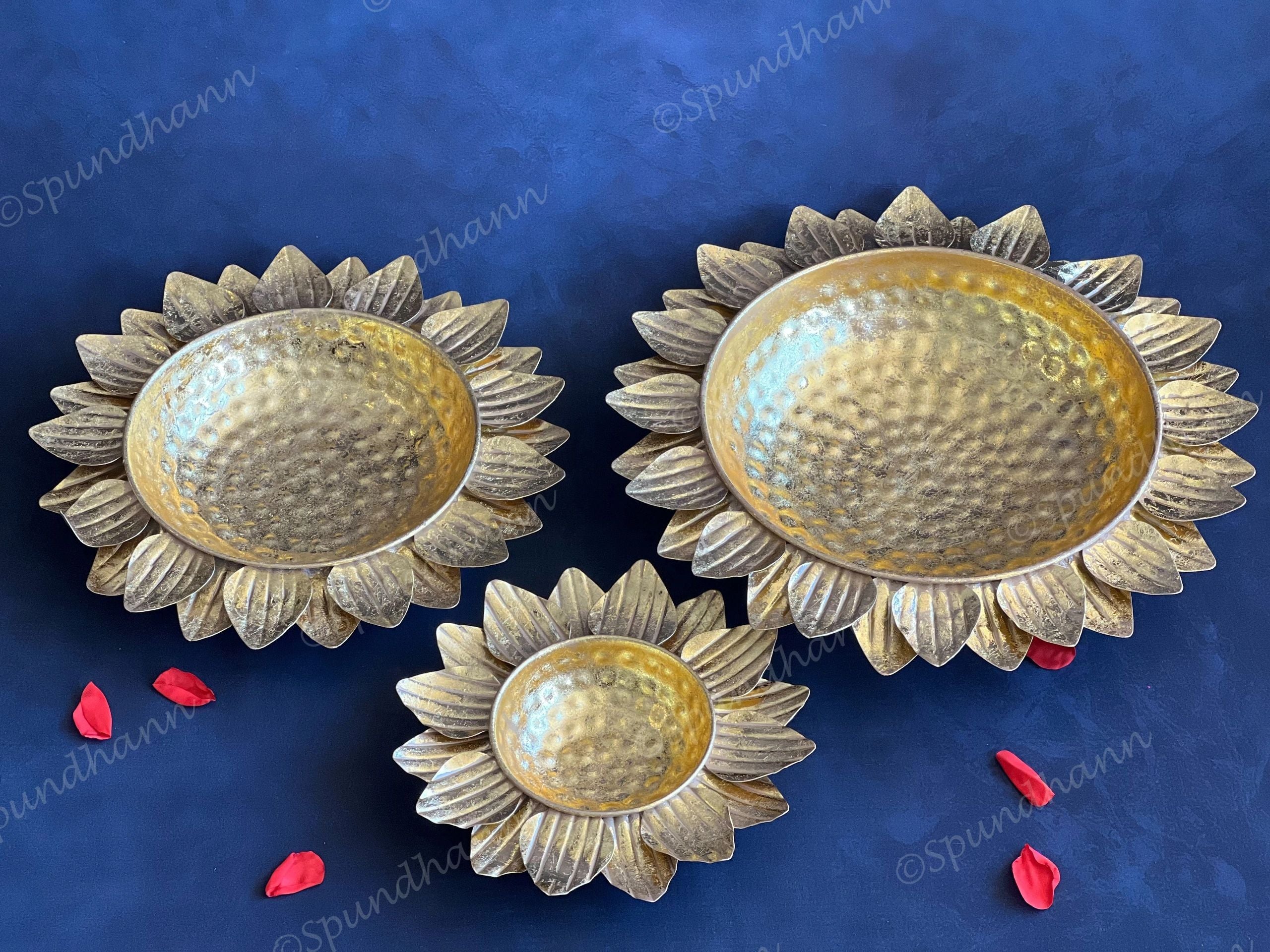 Hammered Sunflower Glitter Urli