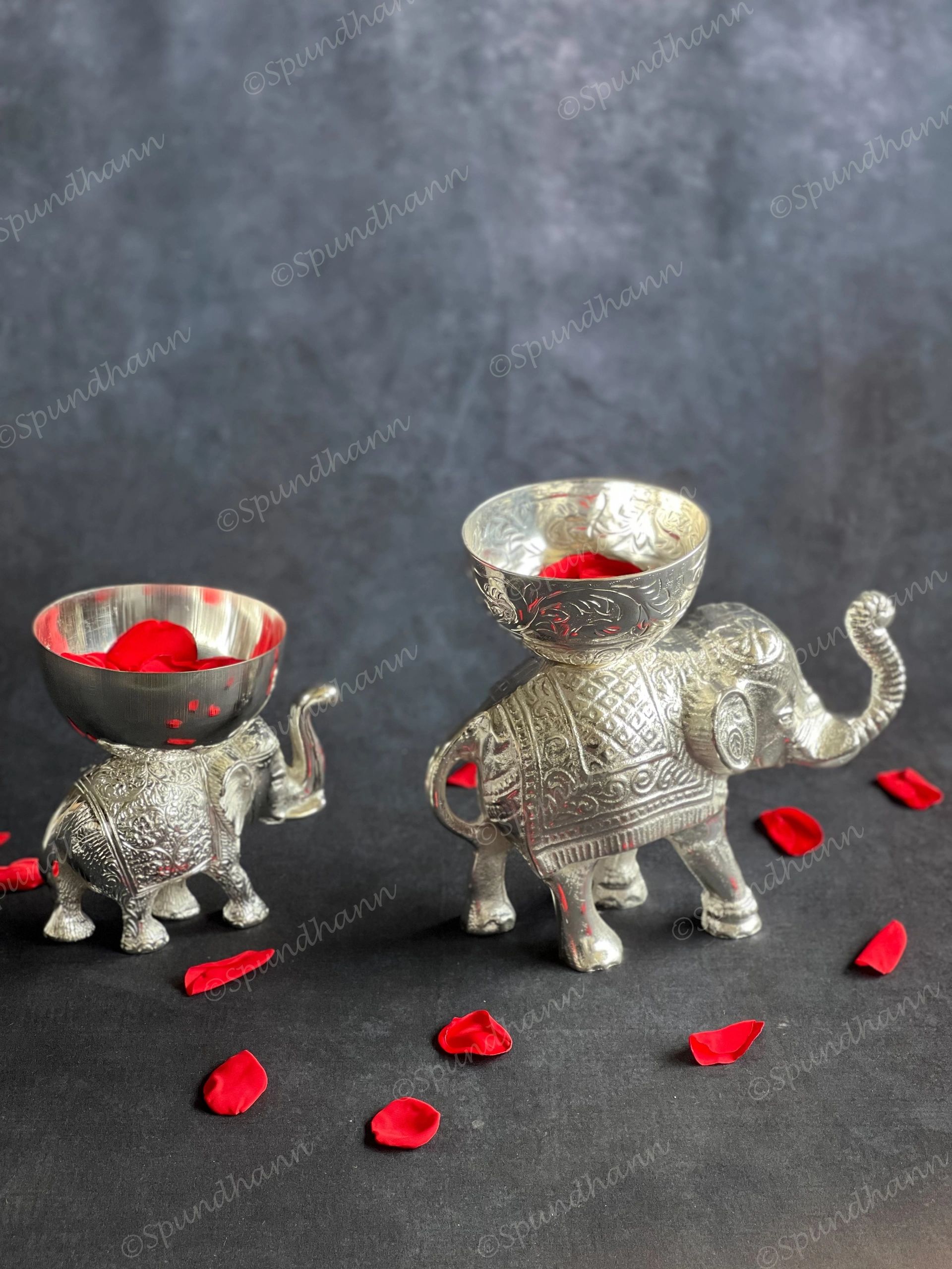 Silver Small Elephant Dry Fruit Candy Holder