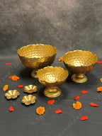 Big Standing Lotus Urli & Small Floating Urlis