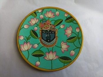 Shri Nathji & Lotus Round Pichwai Wall Hanging Plate