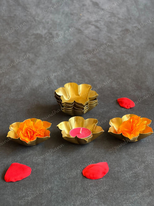 Cute Floating Metal Flowers