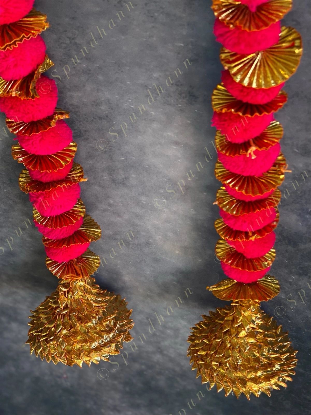 Pom Pom & Gota Assorted Colors Dangler