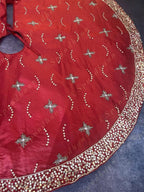 Embroidered Christmas Tree Skirt .
