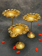 Standing Rose Metal Urli