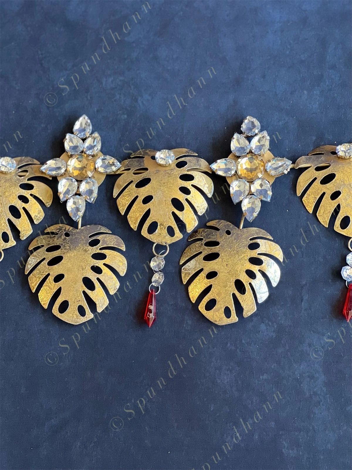 Foldable Metal Lotus Leaves Toran