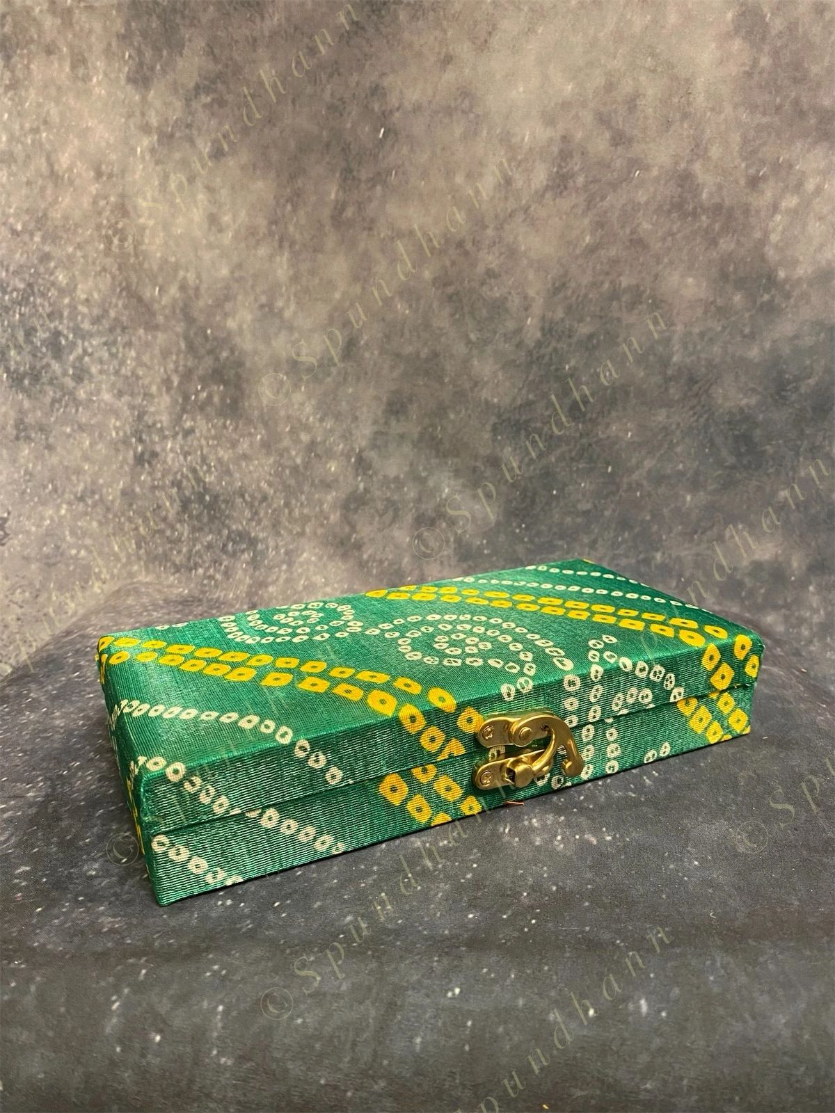 Rectangular Bandhani Gift Box Only