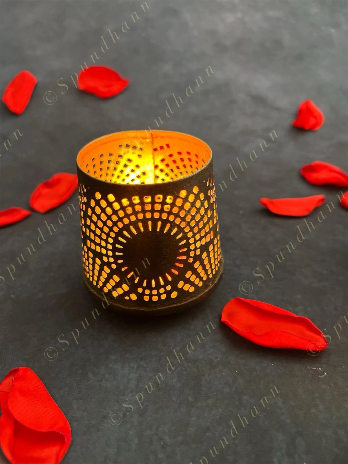 Fancy Votive Shadow Tea Light (Cutwork)