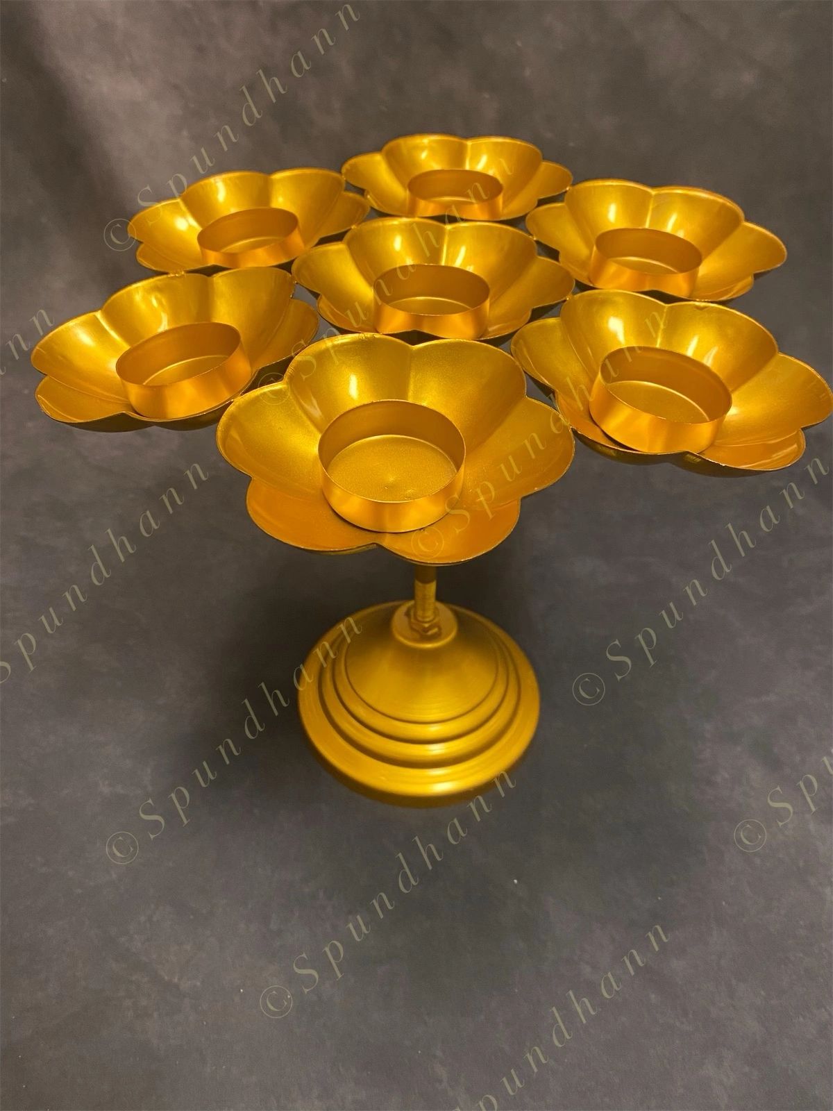 Standing Metal Multi Flower Rangoli