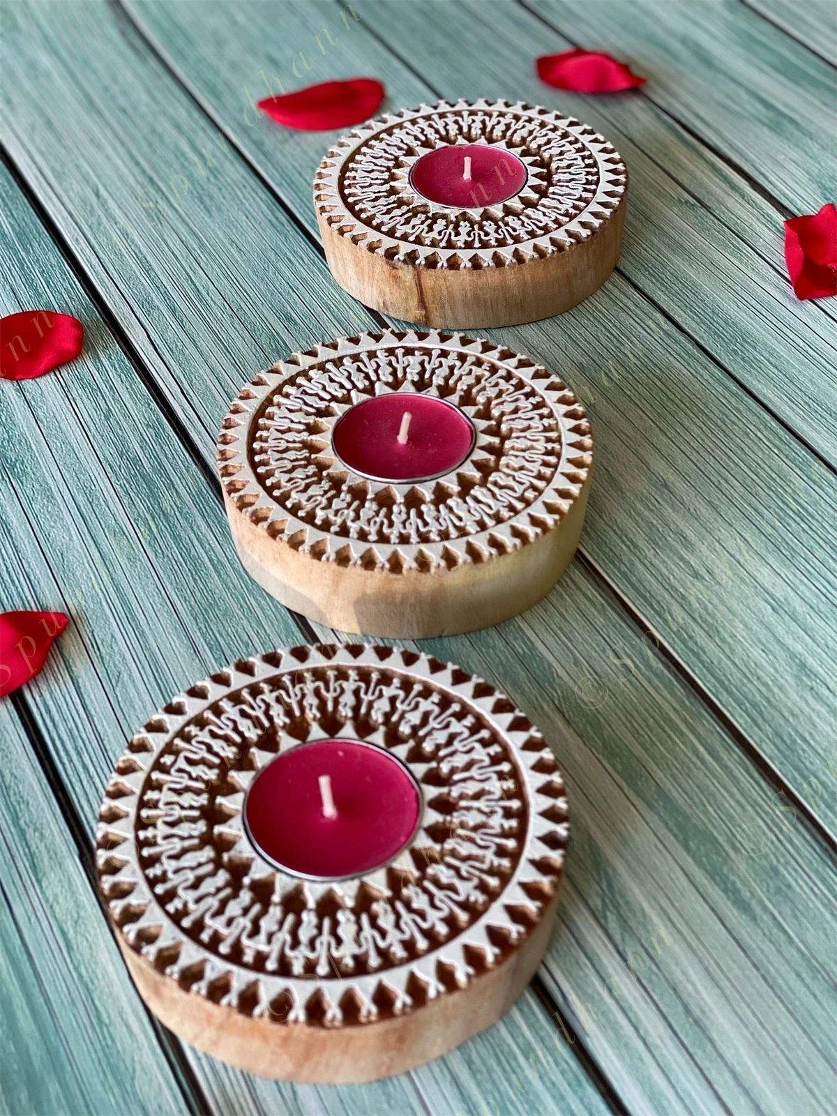 Round Wooden Block Tea Light Holder