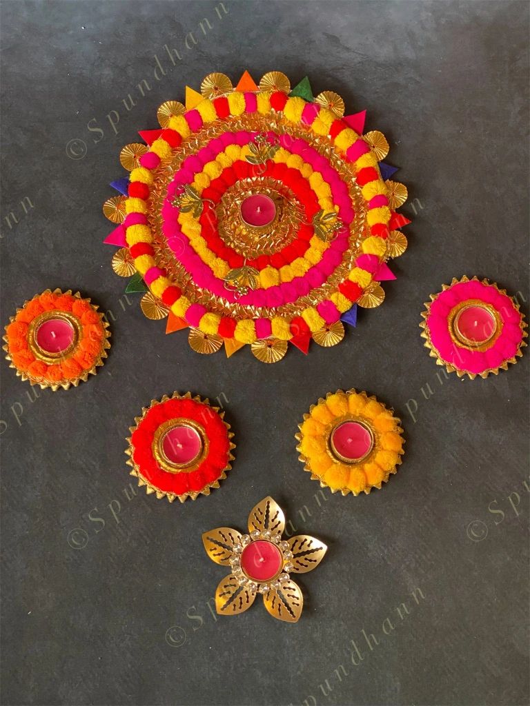 Pom Pom Tea Light Holder