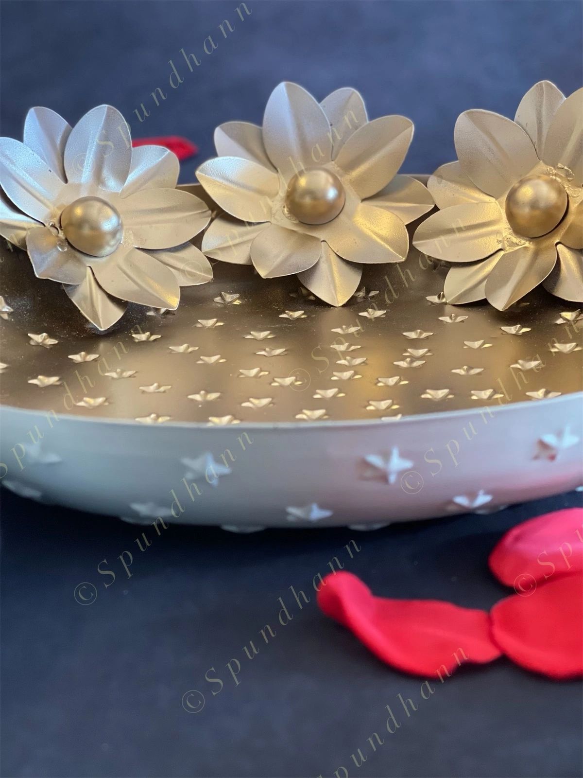 Decorative Star Embossed Thalis