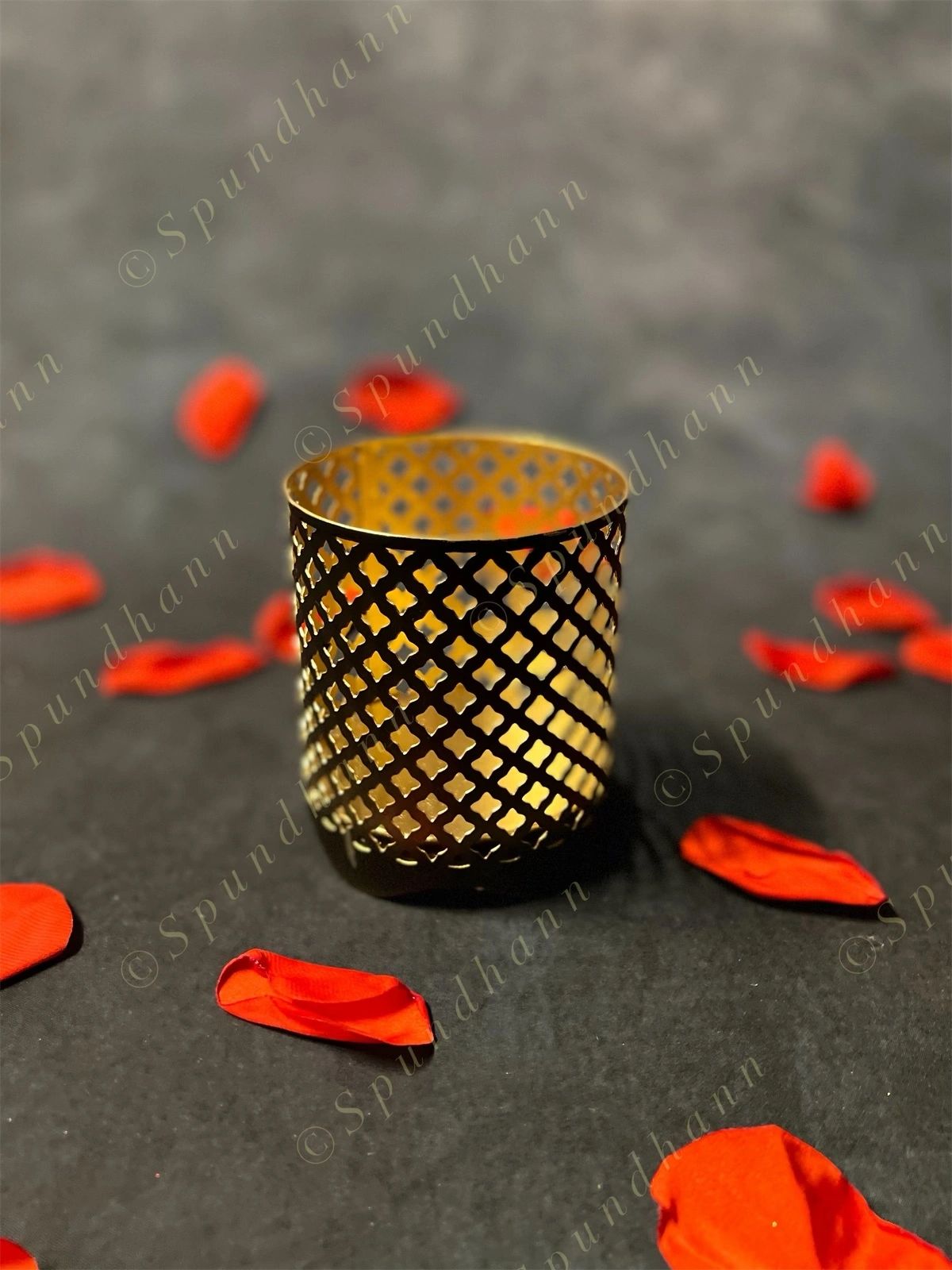 Fancy Votive Cylinder Shadow Tea Light Holder (Cutwork)