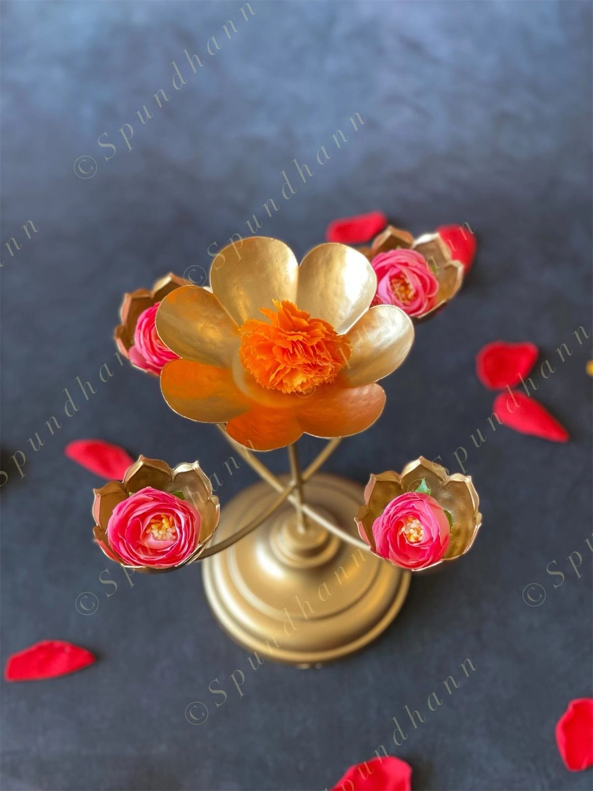 Criss Cross STANDING Lotus Tea Light Holder