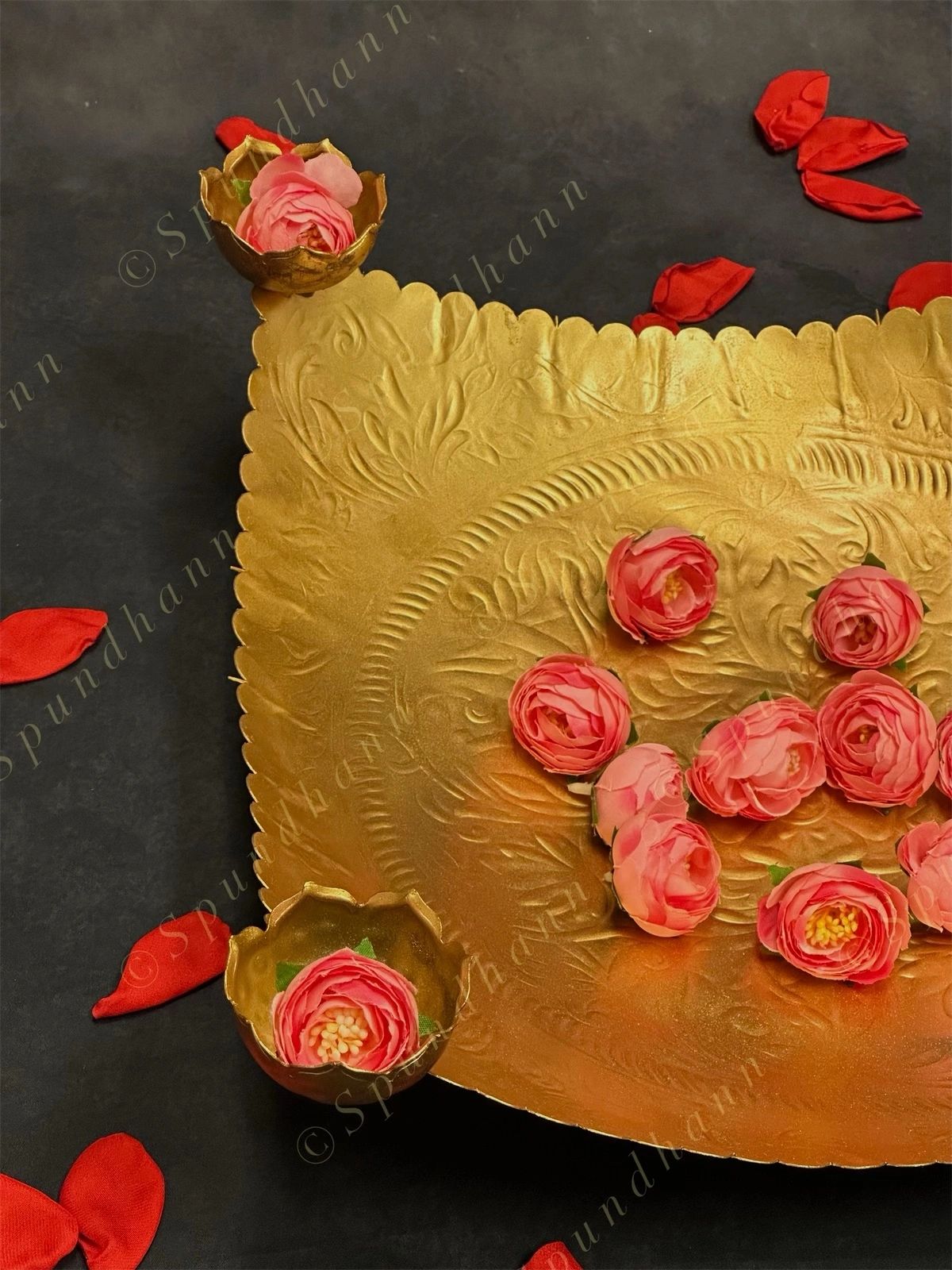 Square Metal Platter with 4 Tea Light Holders on Edges