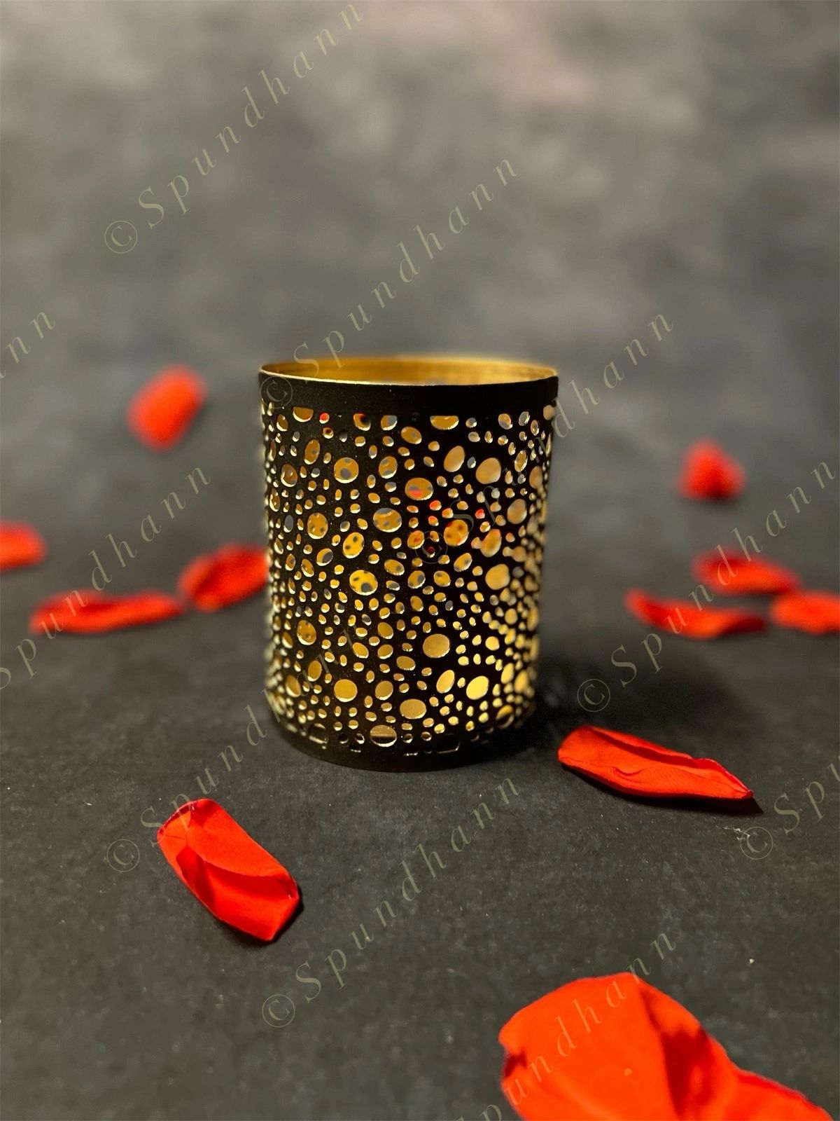 Fancy Votive Cylinder Shadow Tea Light Holder (Cutwork)