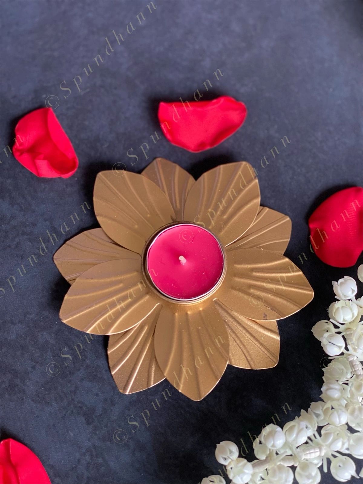 Lined Lotus Tea Light Holder