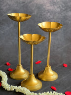Simple Flower Standing Tea Light Holder Set of 3