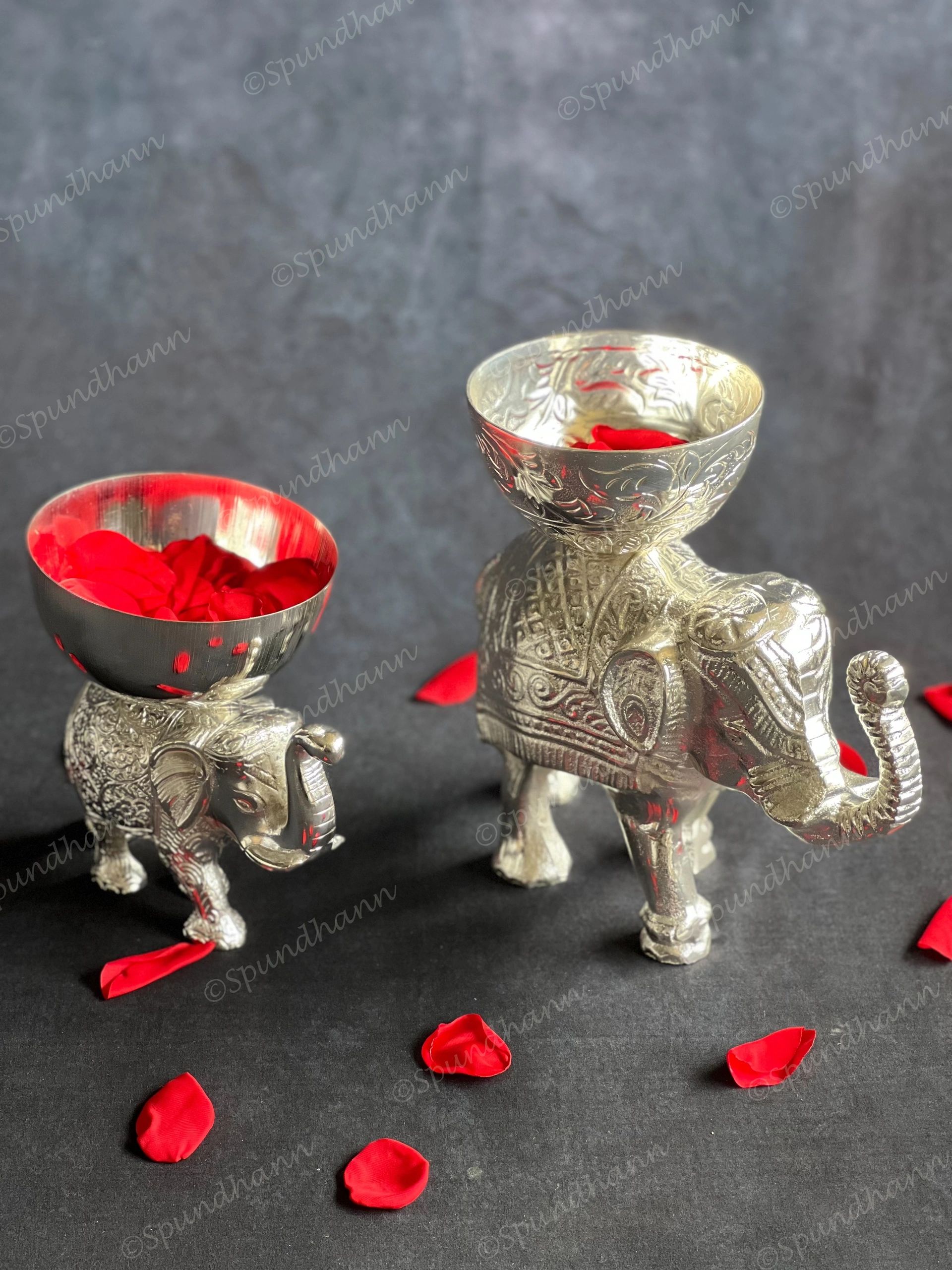Silver Small Elephant Dry Fruit Candy Holder
