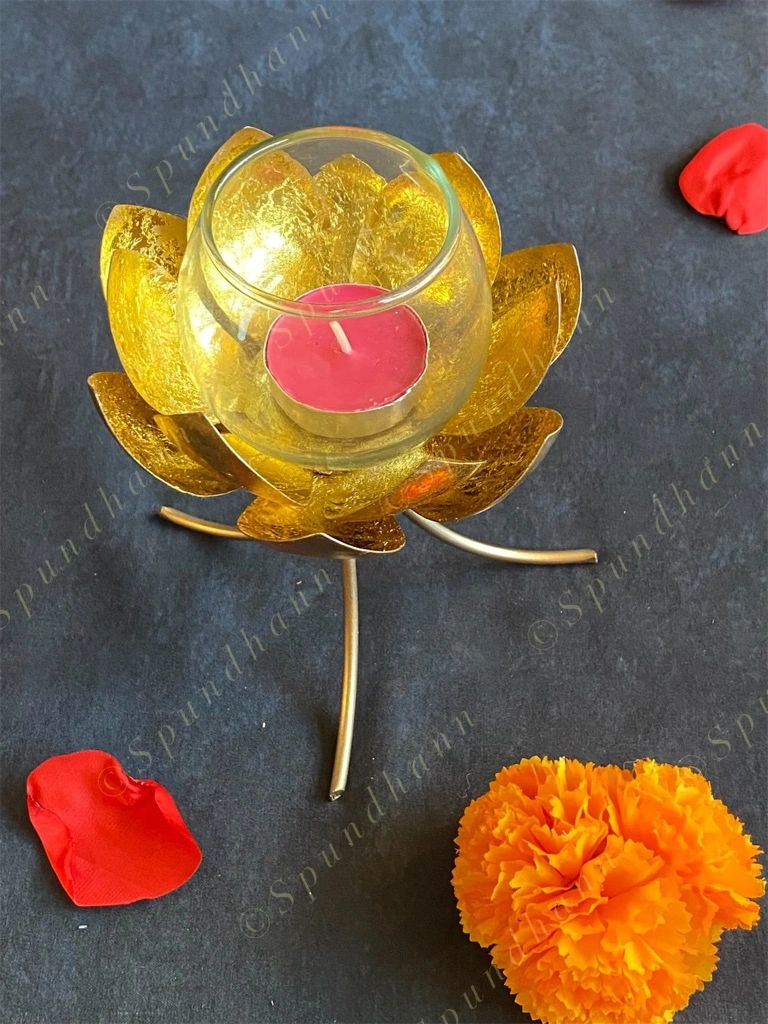 Lotus Tea Light Stand
