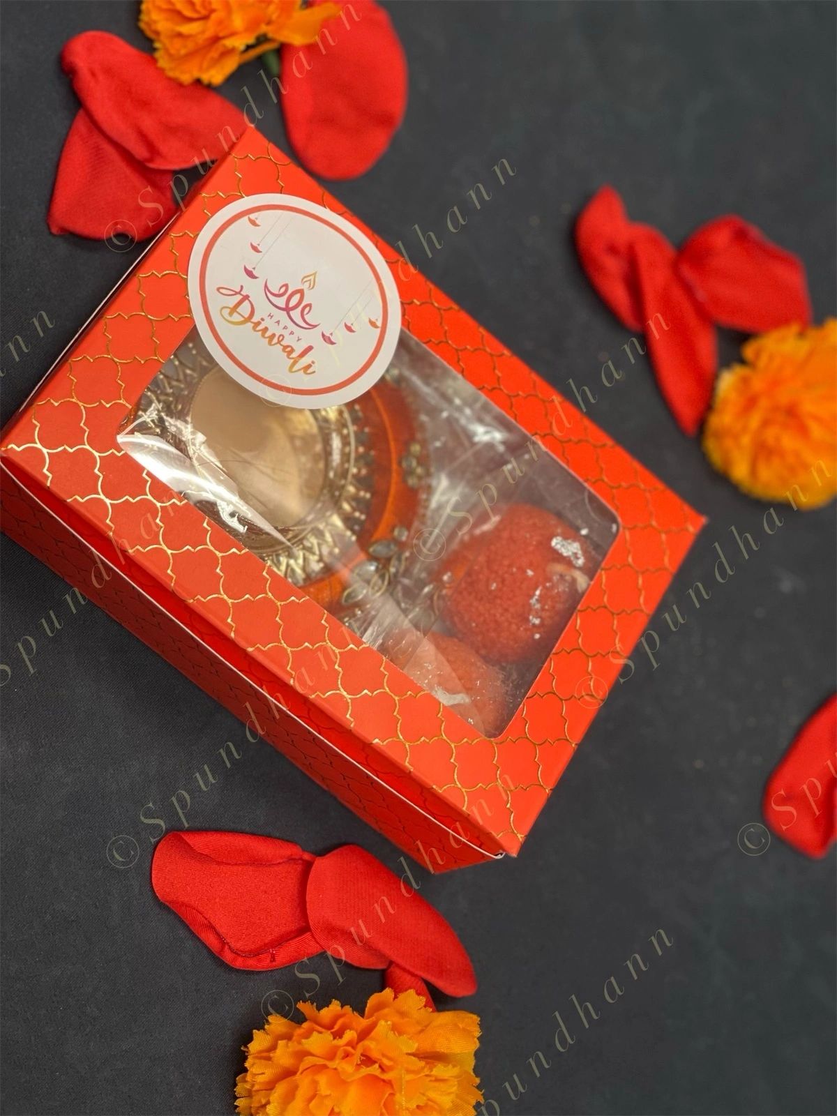 Gift Box with Tea Light Holder and Motichoor Laddoo Candle