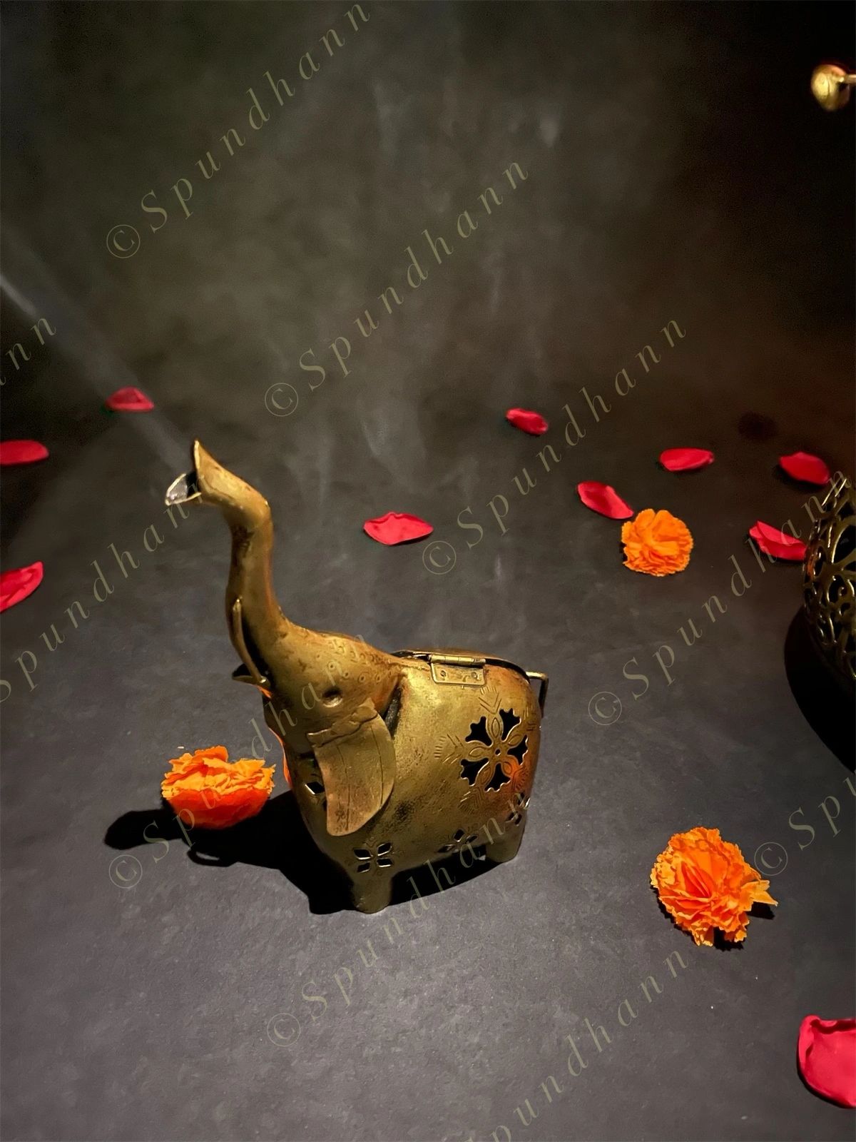 Elephant Dhoop Dani Dhuna Loban / Tea Light Holder