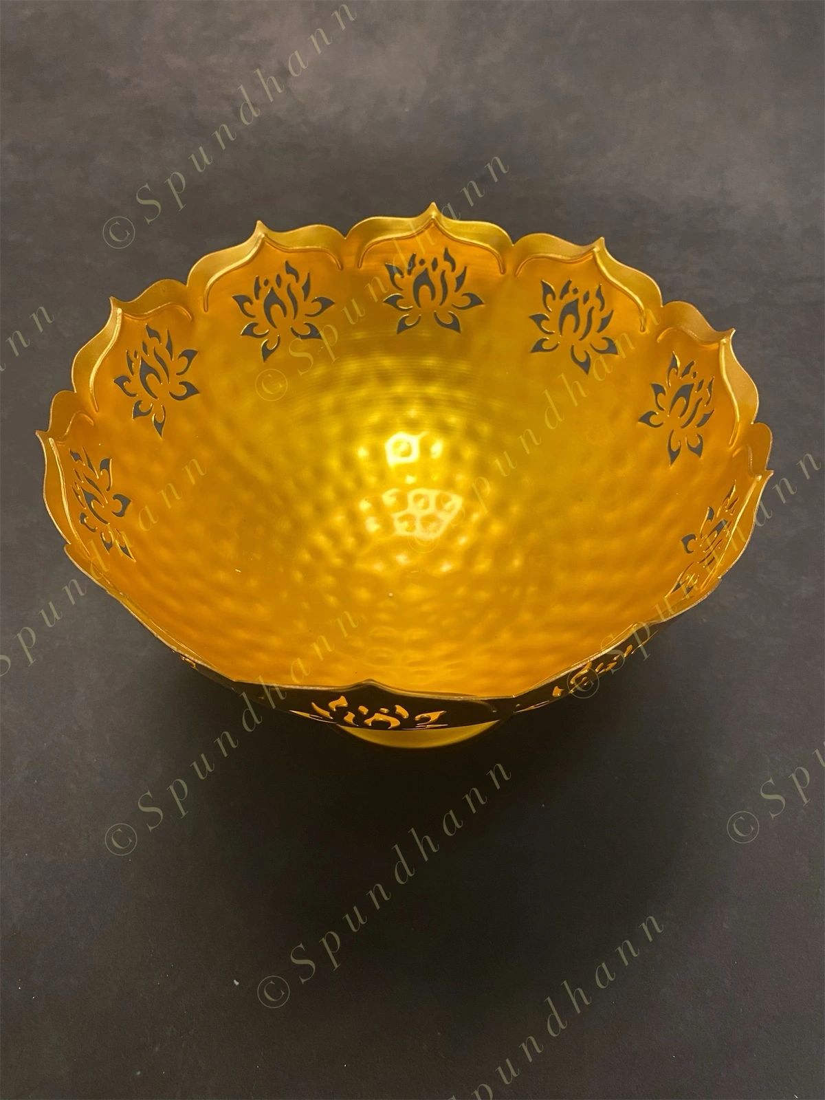 Big Standing Lotus Urli with Cutwork