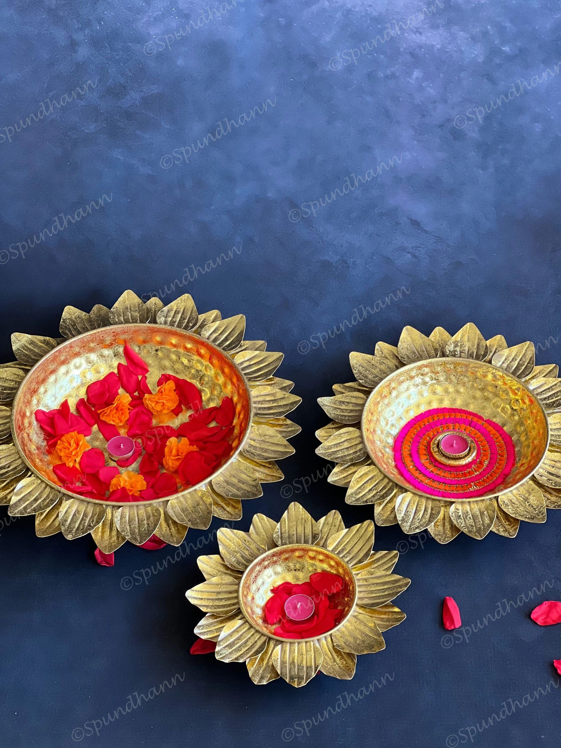 Hammered Sunflower Glitter Urli