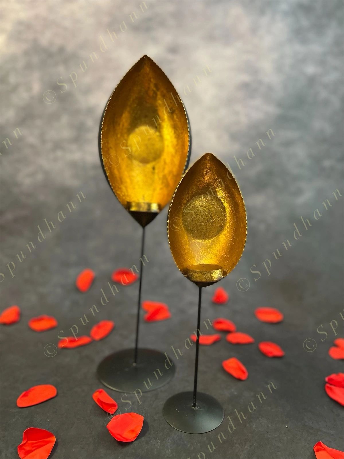 Diya Shaped Antique Dazzle Tea Light Holder