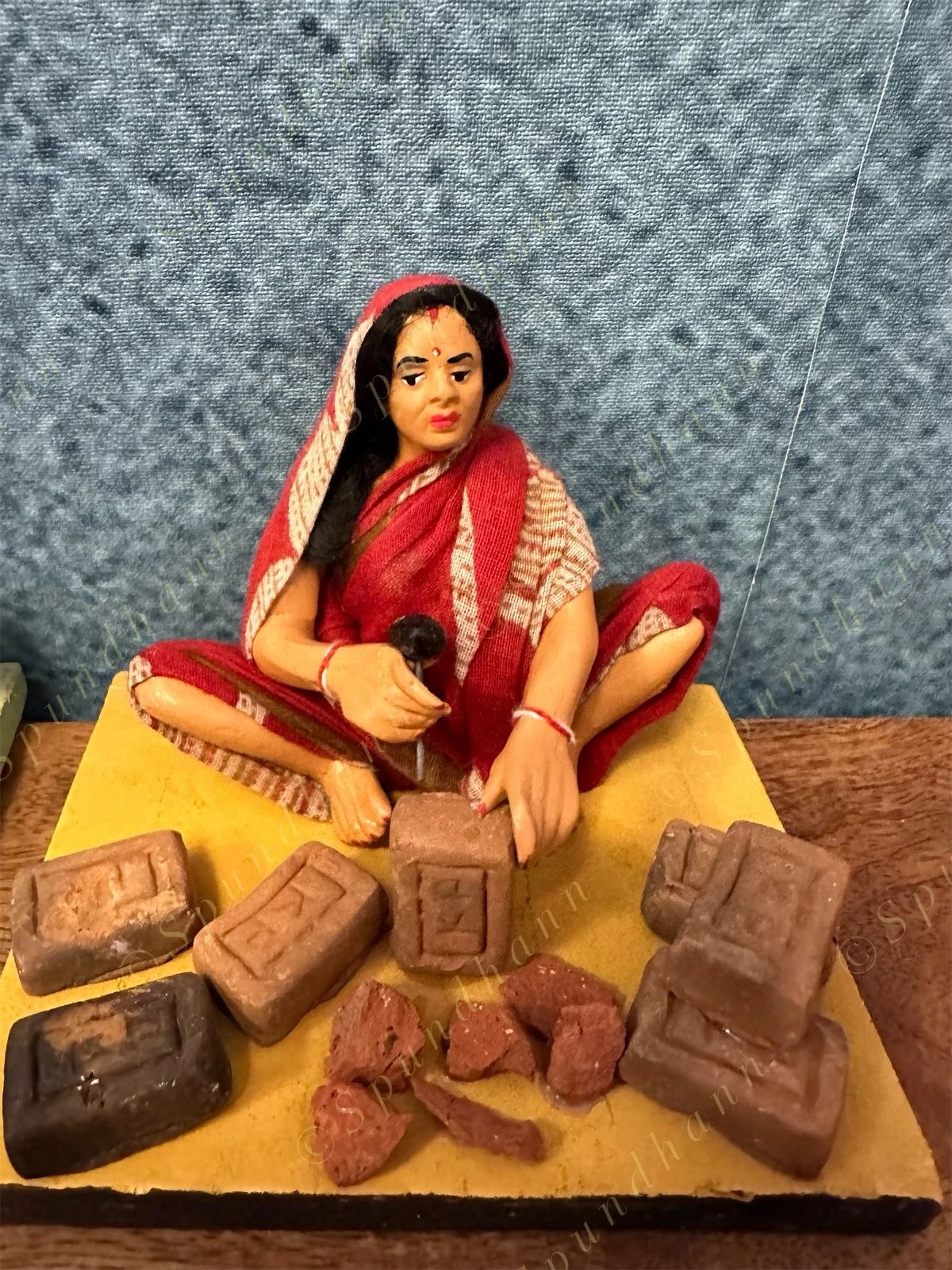 Working Women Decorative Showpiece