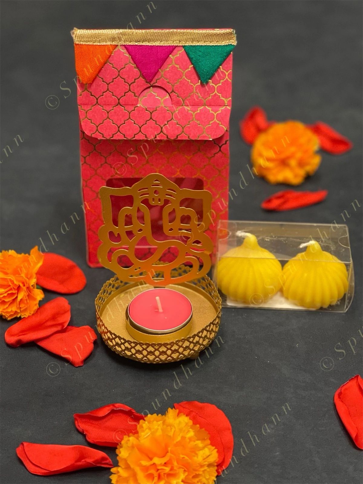 Gift Box with Shadow Tea light holder and Modak Candle