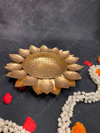 Hammered Sunflower Urli
