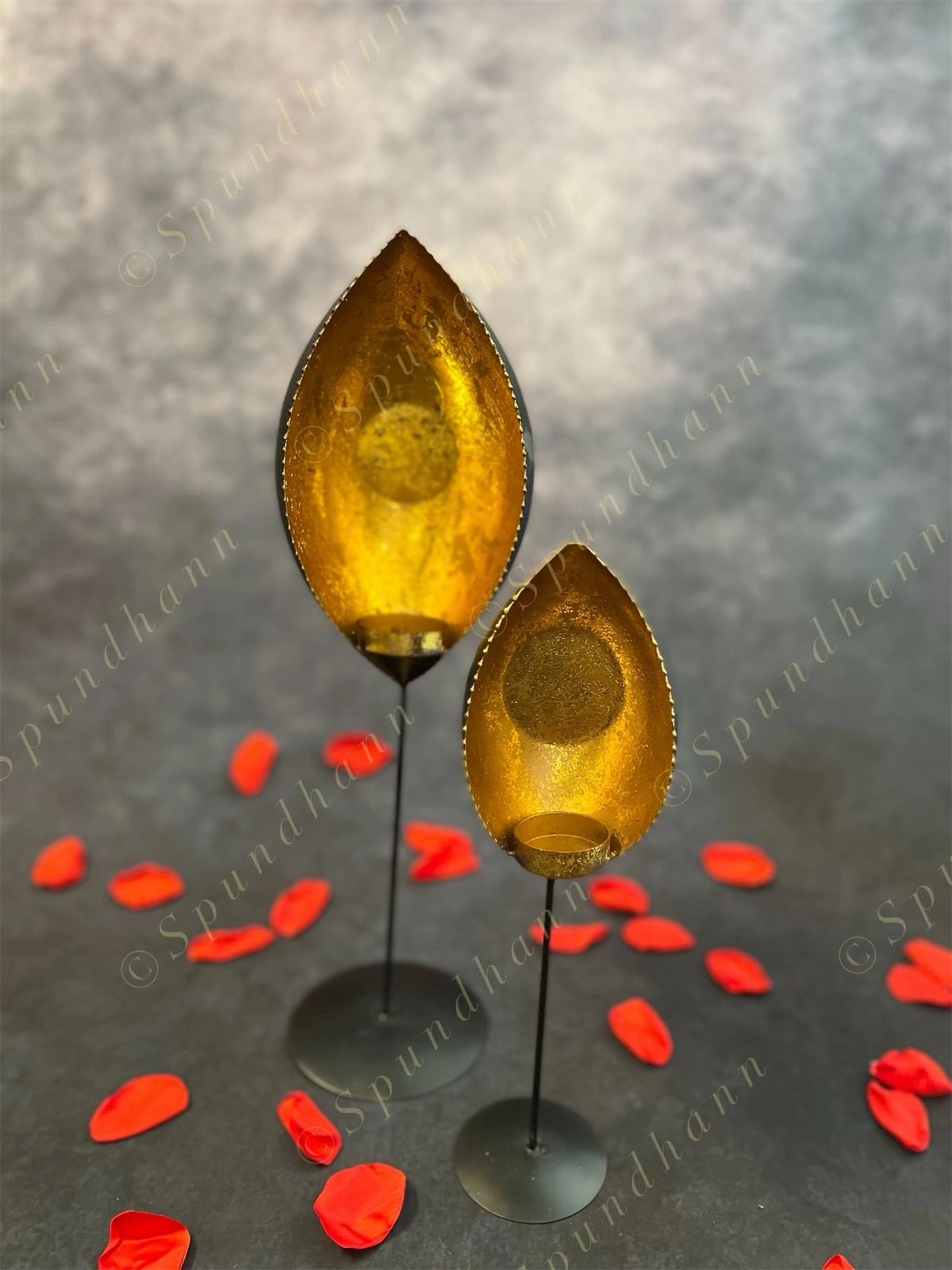 Diya Shaped Antique Dazzle Tea Light Holder