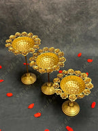 Standing Rose Metal Urli
