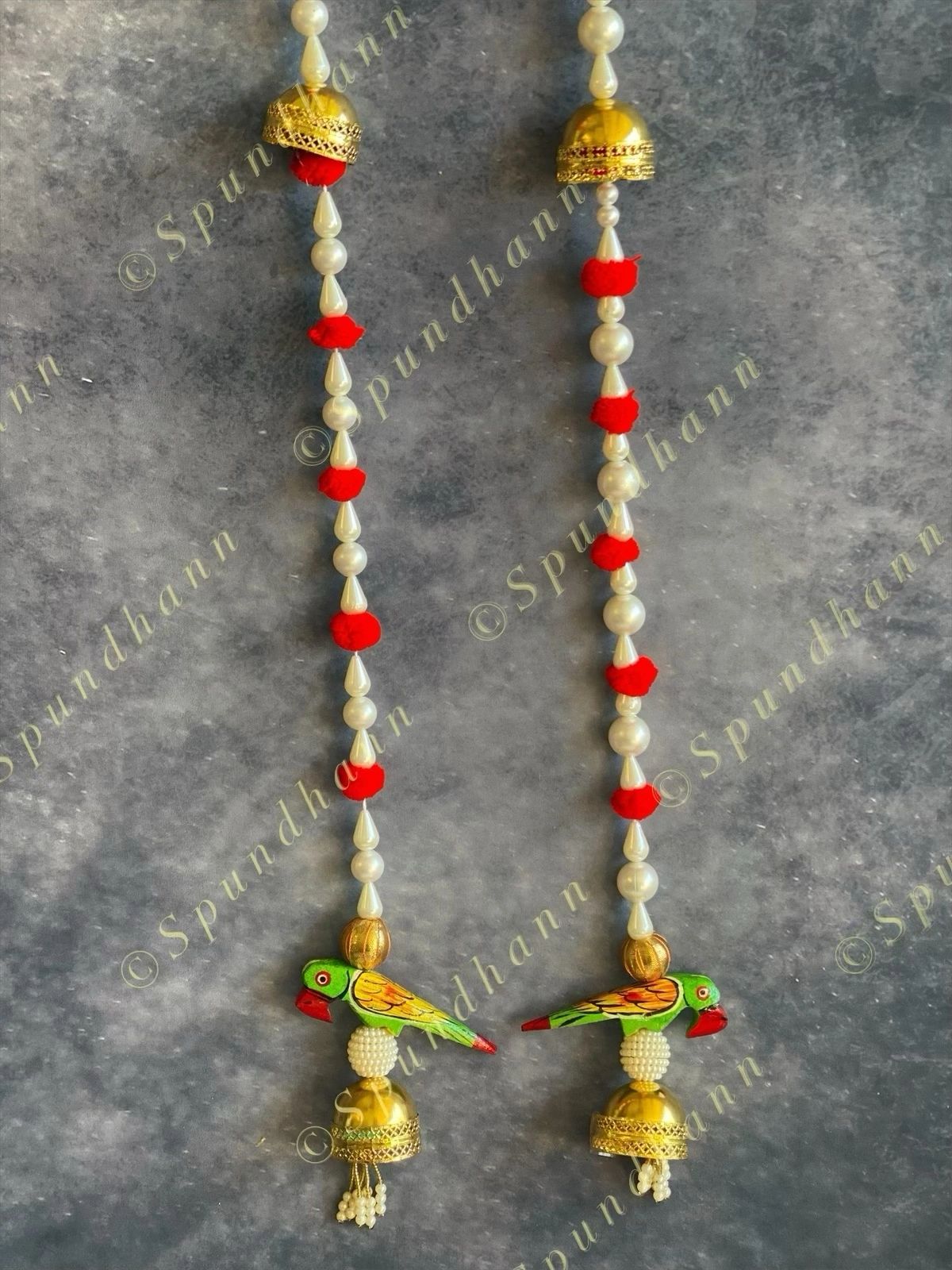 Parrot & Pearls Dangler Set of 2