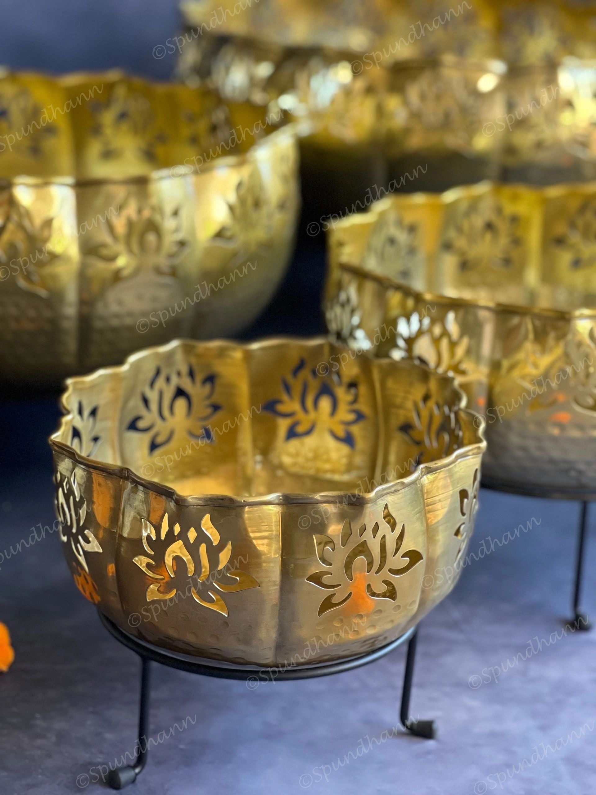 Jumbo Lotus Cutwork Urli