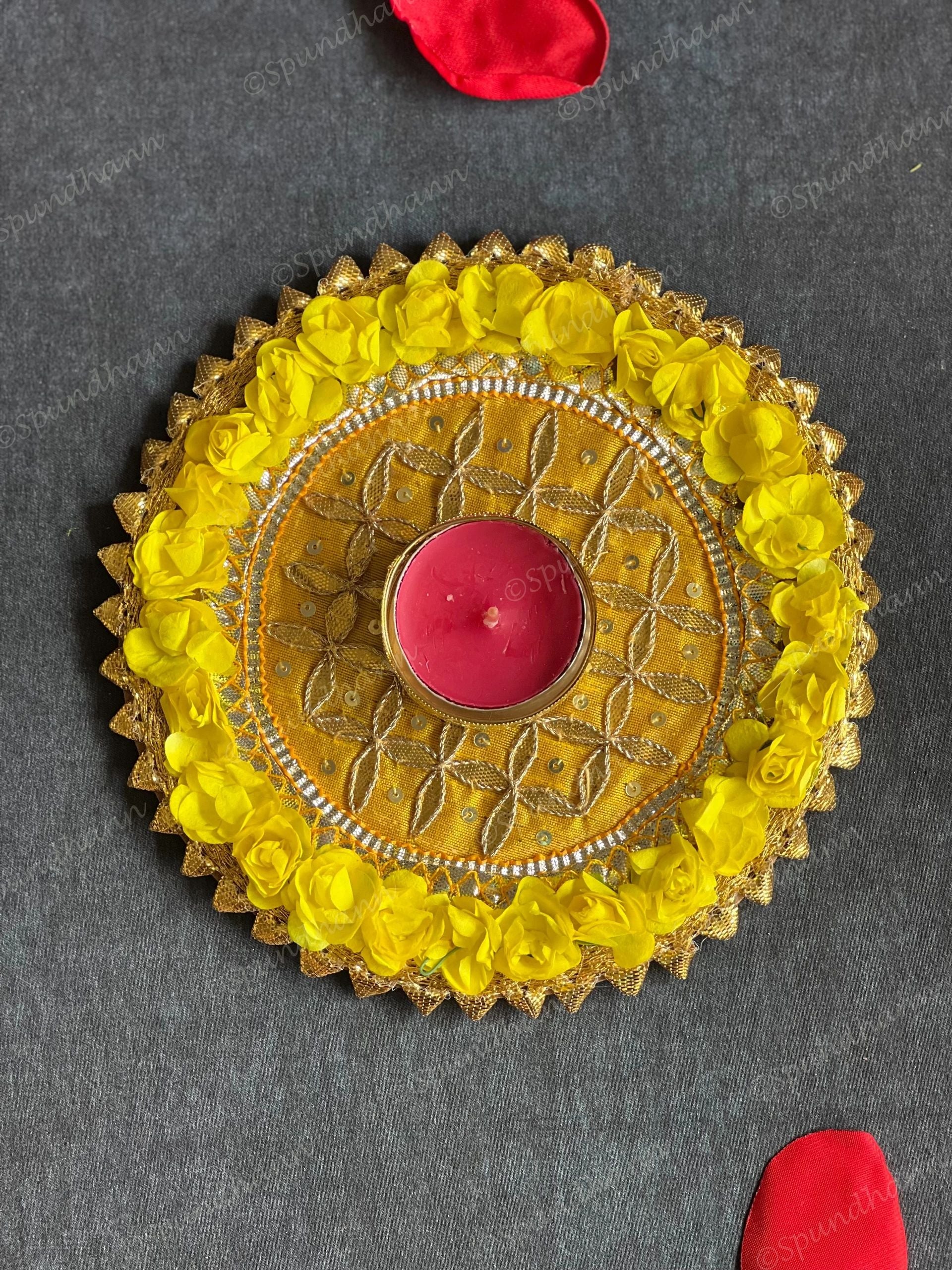 Round Gota Flower Tea Light Holder