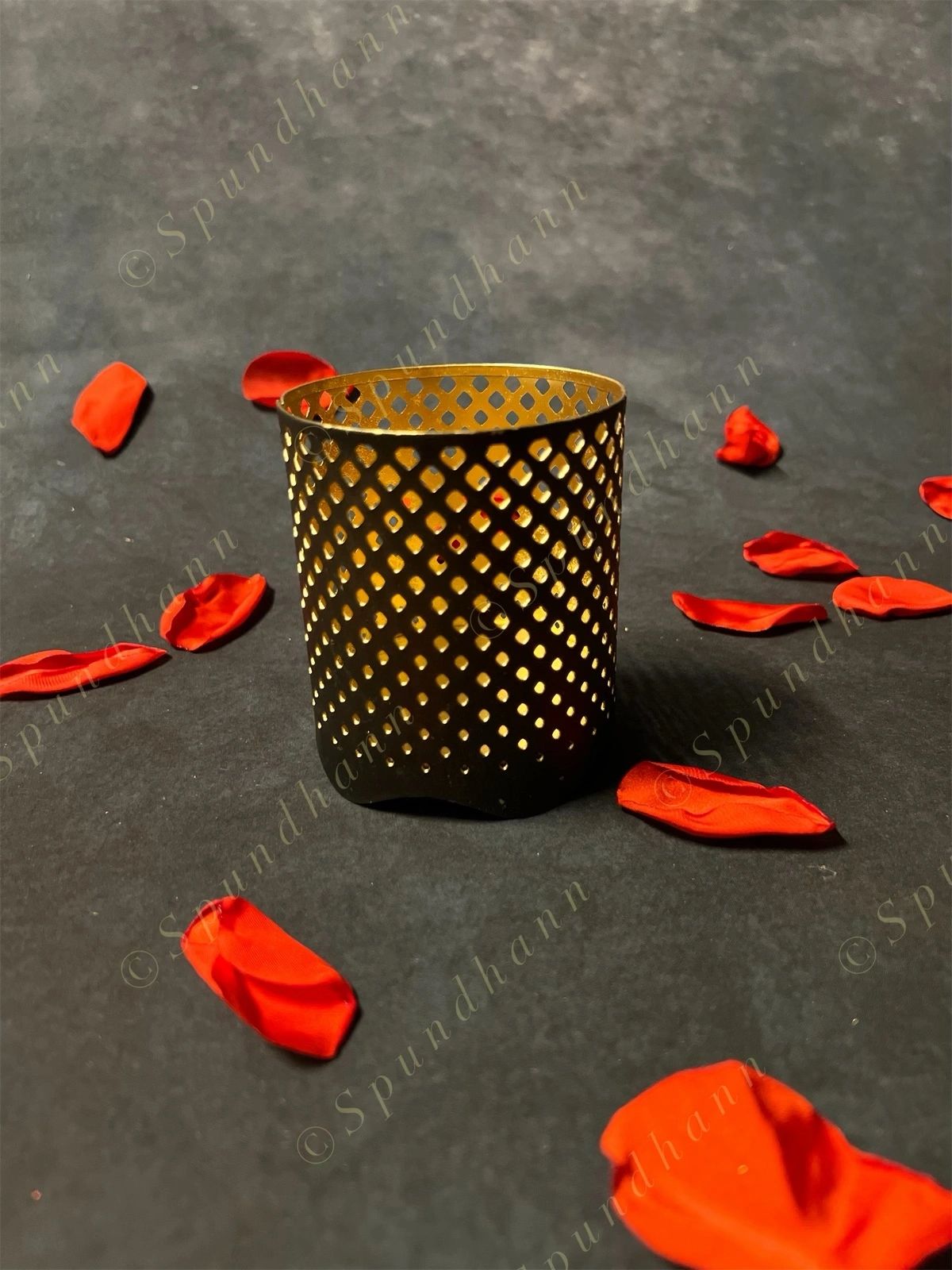 Fancy Votive Cylinder Shadow Tea Light Holder (Cutwork)