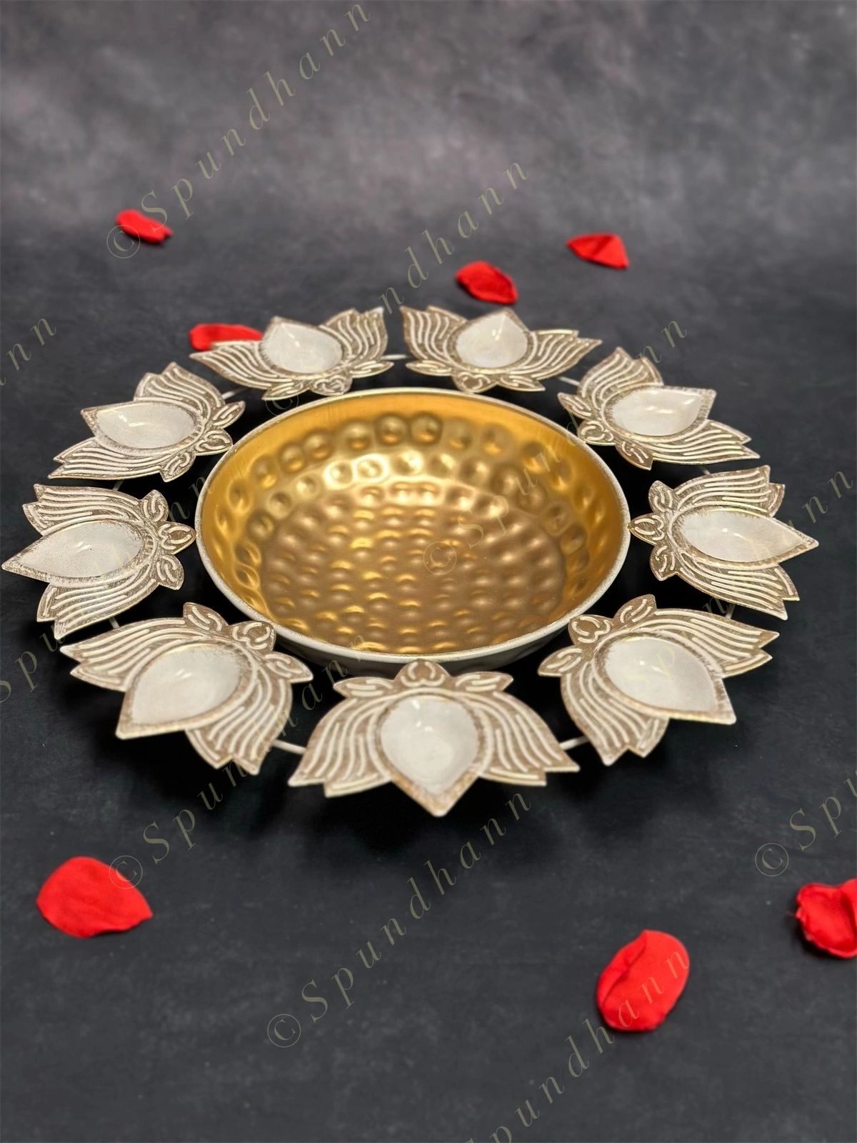 Lined Lotus Diya Urli
