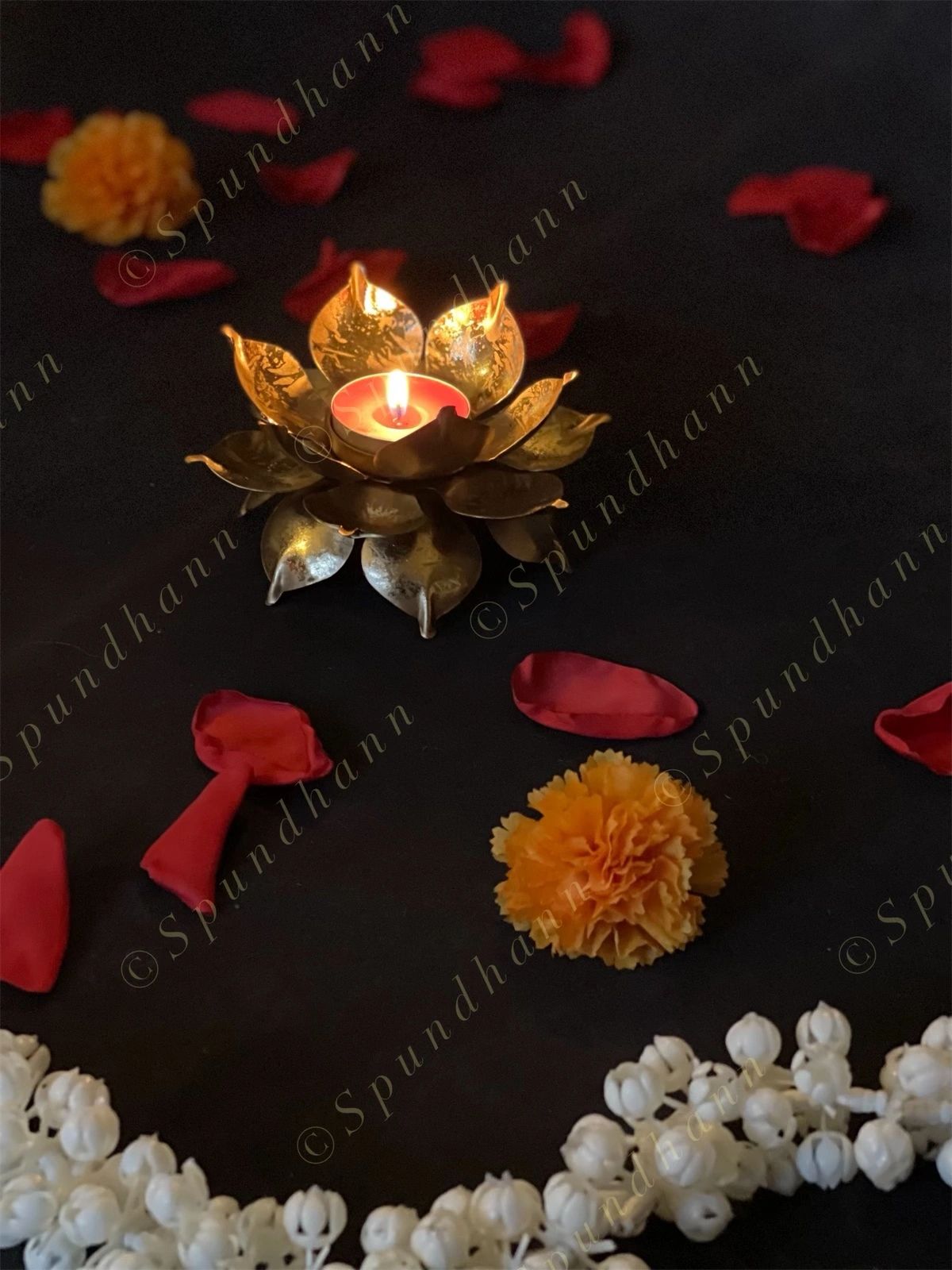 Lotus Tea Light Candle Holder