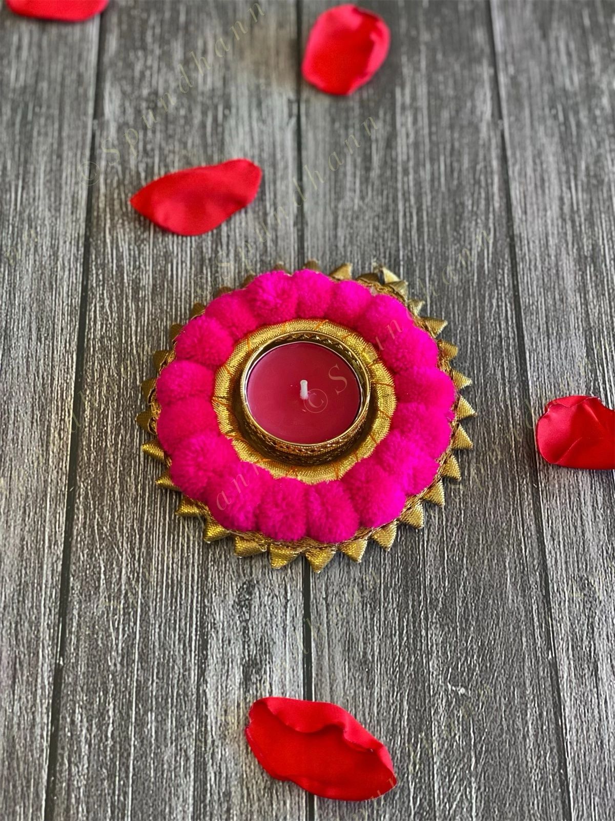Pom Pom Tea Light Holder