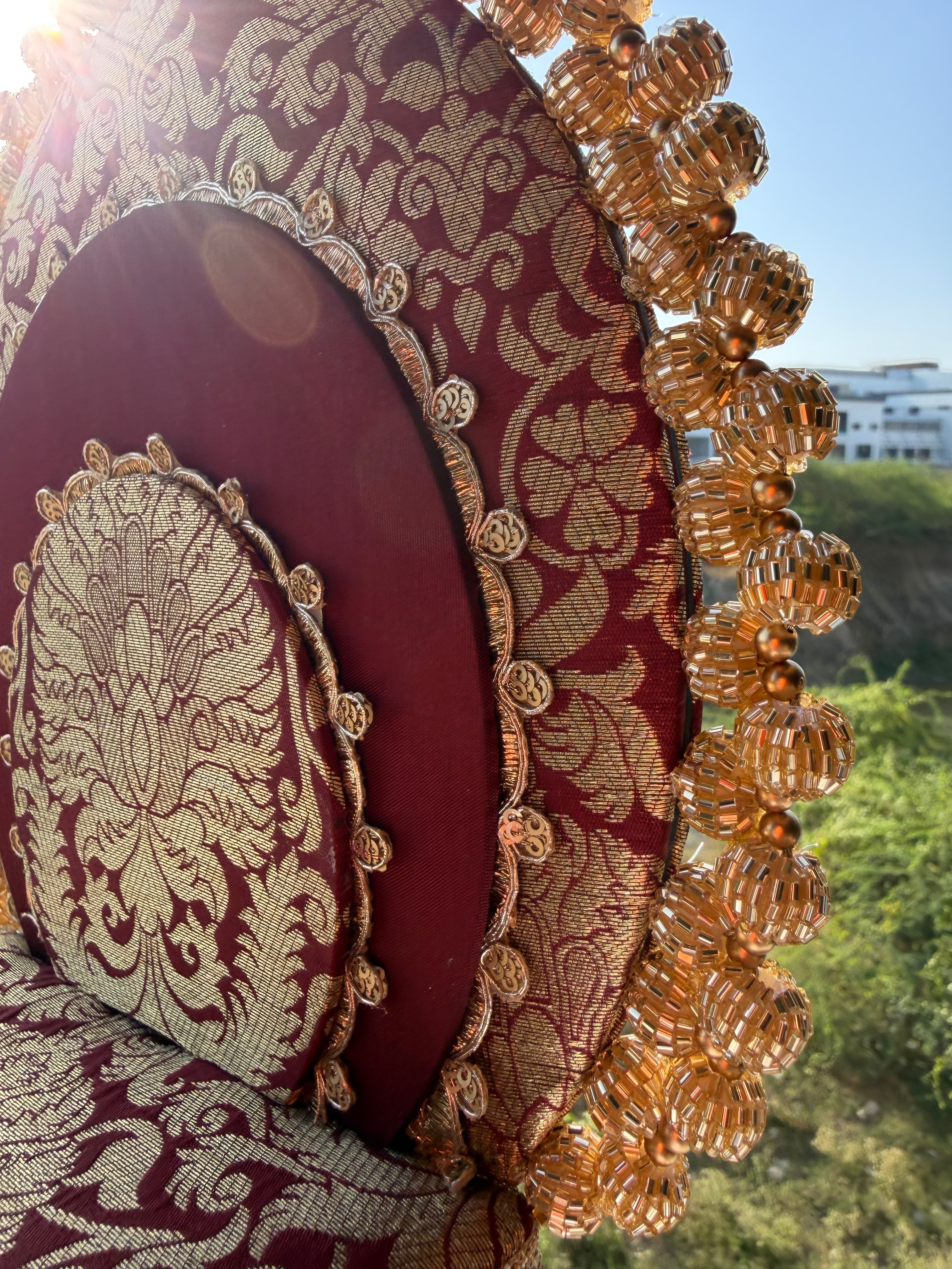 Ishita Detachable Petite Sihasan | Heritage