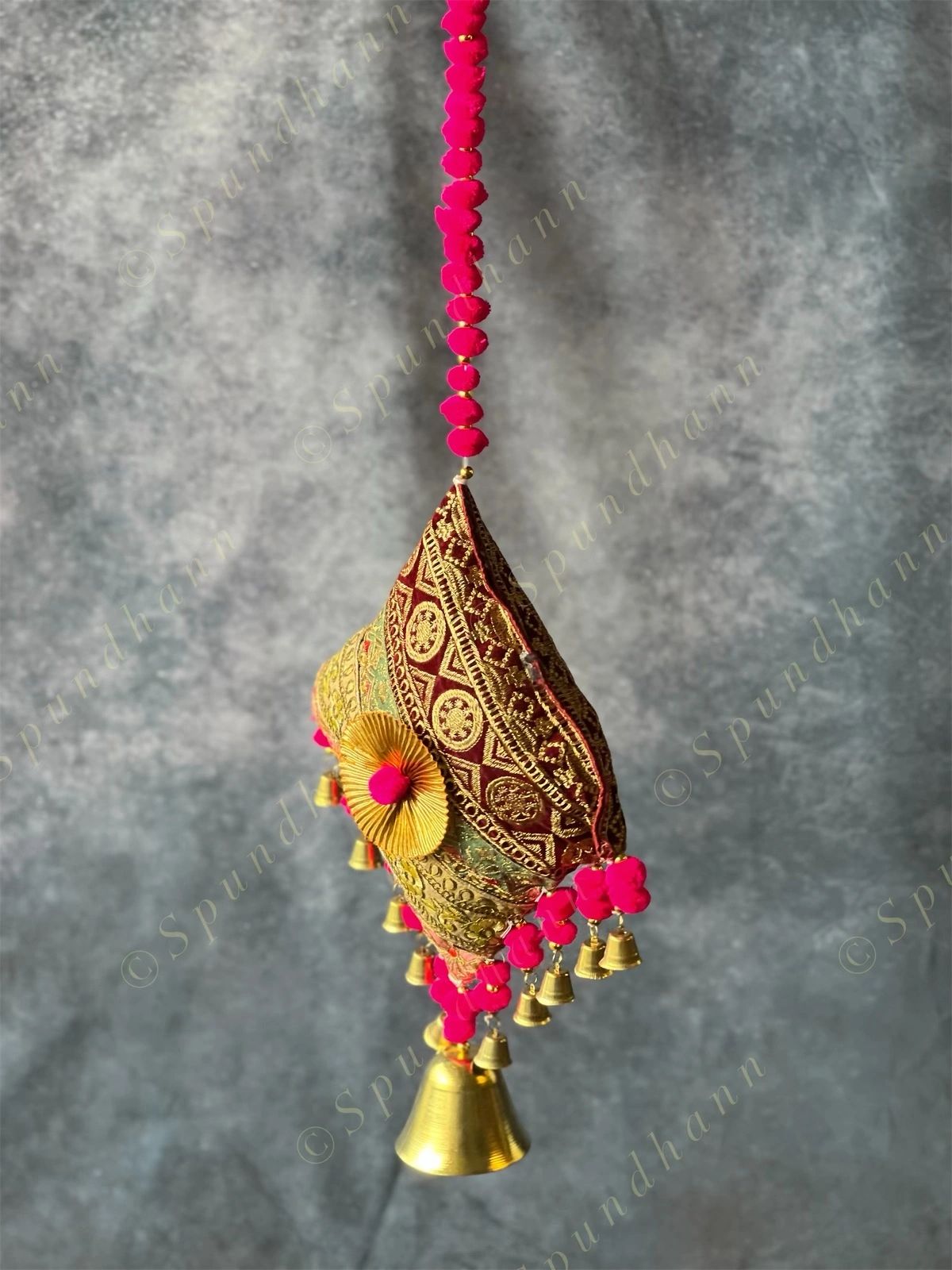 Single Cushion Kite with Big Bell -single piece