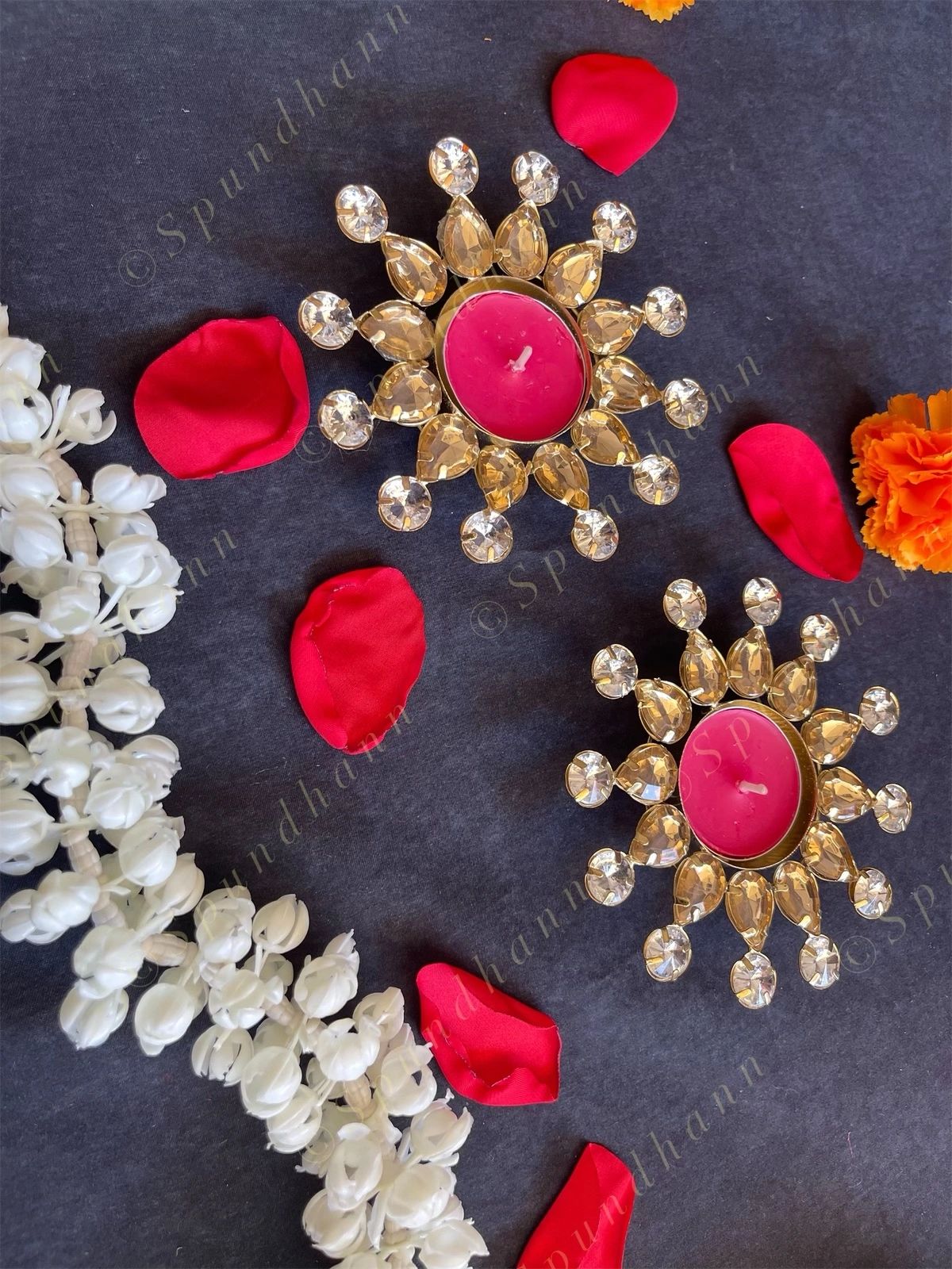 Drop & Circle Stone Floral Tea Light Holder