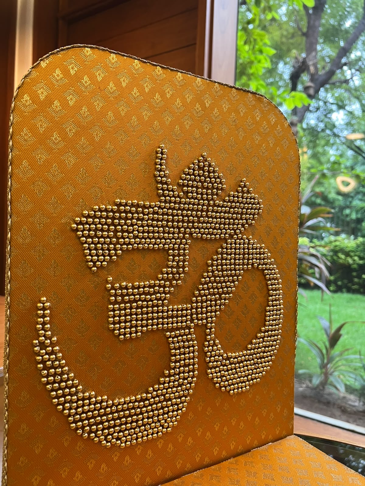 OM Backdrop