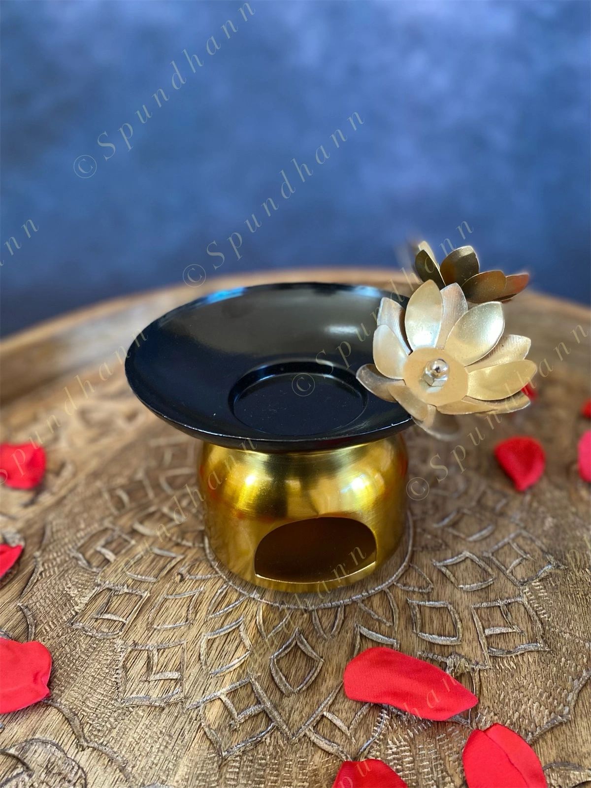 Black & Gold Brass Oil Diffuser