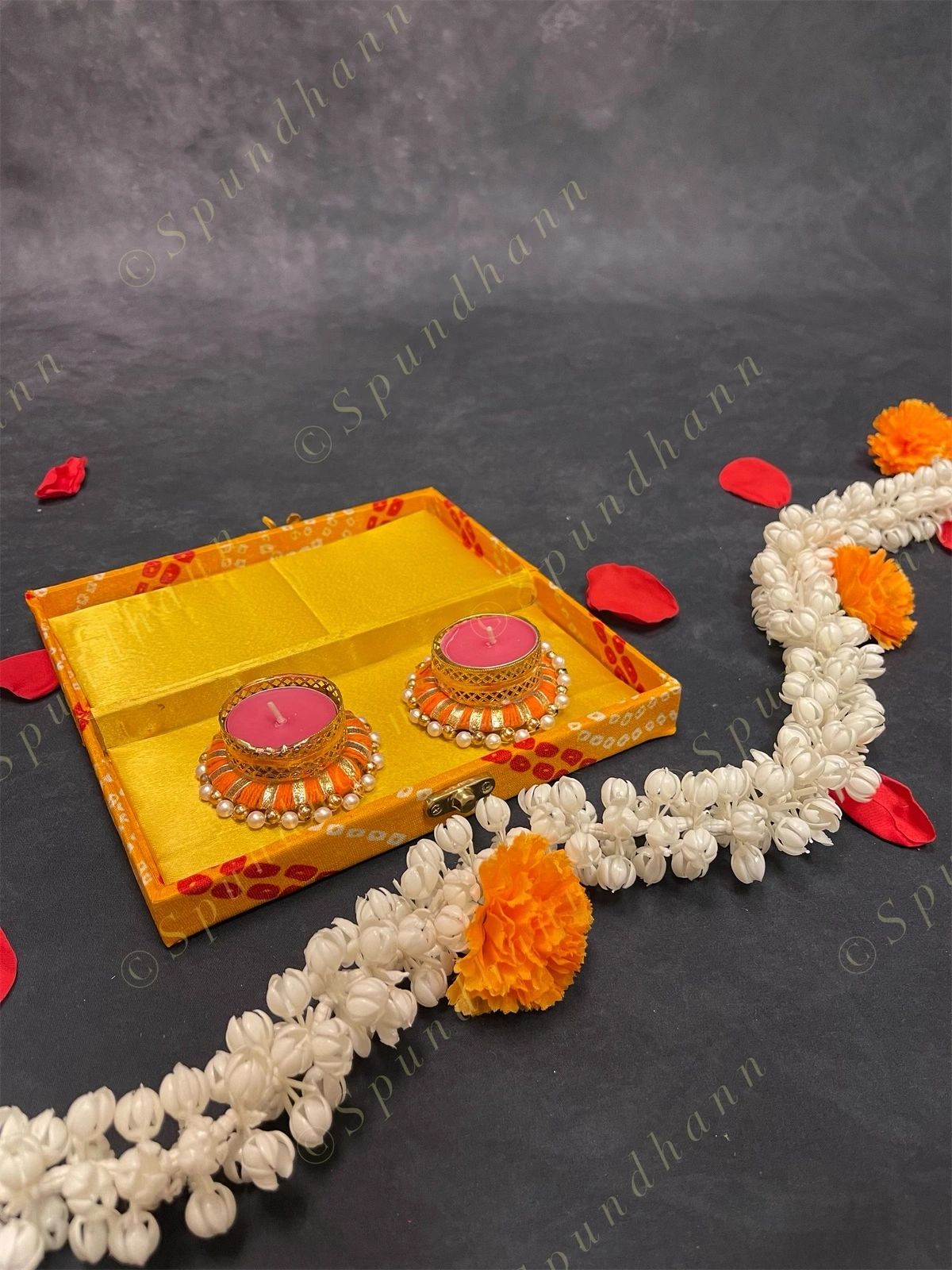 Rectangular Bandhani Gift Box Only
